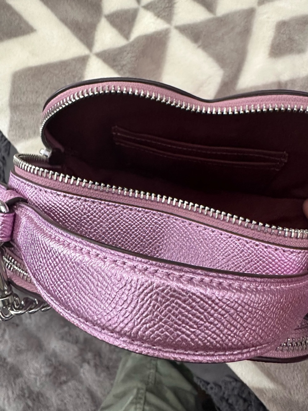 Coach Metallic Pink Heart Crossbody Bag - Picture 5 of 6